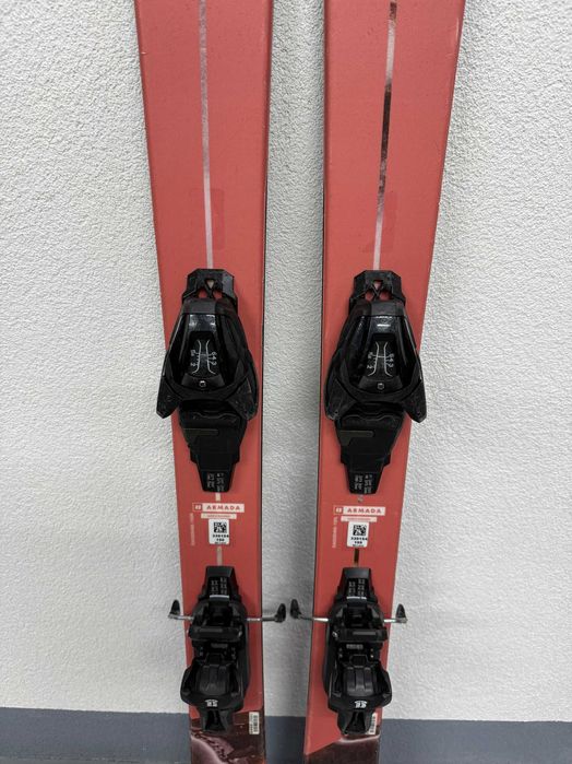 schi armada arw 84 L150cm si 143cm