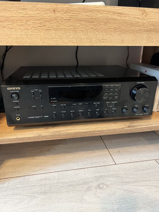 Усилвател ONKYO TX 8555