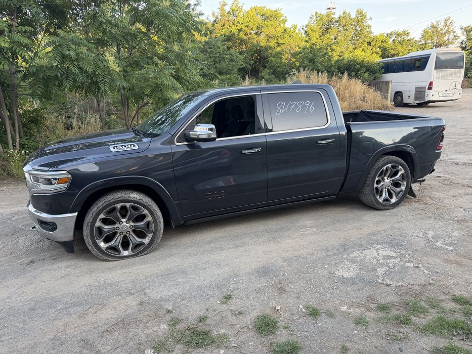 RAM 1500 Limited за части !!