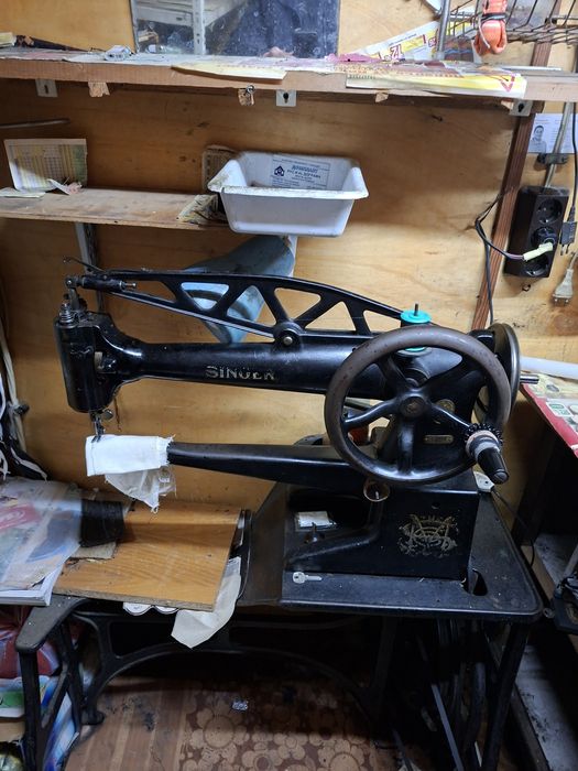 Шевна машина за обувки и кожа Singer 29k56