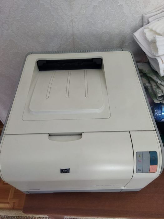Продам цветной лазерный принтер