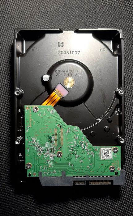 Жесткий диск WD Purple на 3 ТБ.