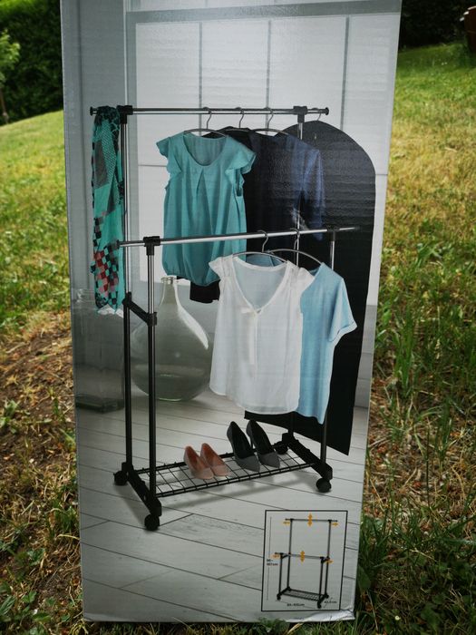 Щендер за дрехи - немски