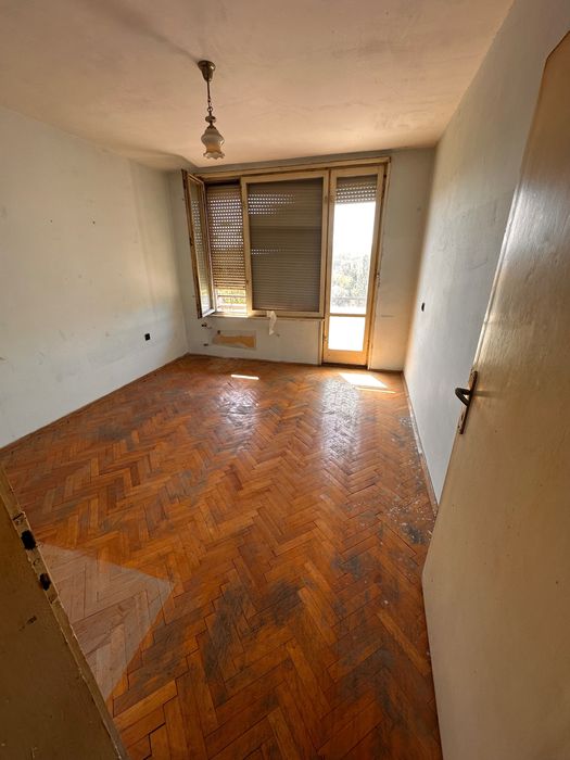 Дава се под наем Двустаен апартамент в Сливен, Даме Груев - 64 кв.м за 178.5 € - Снимка #1