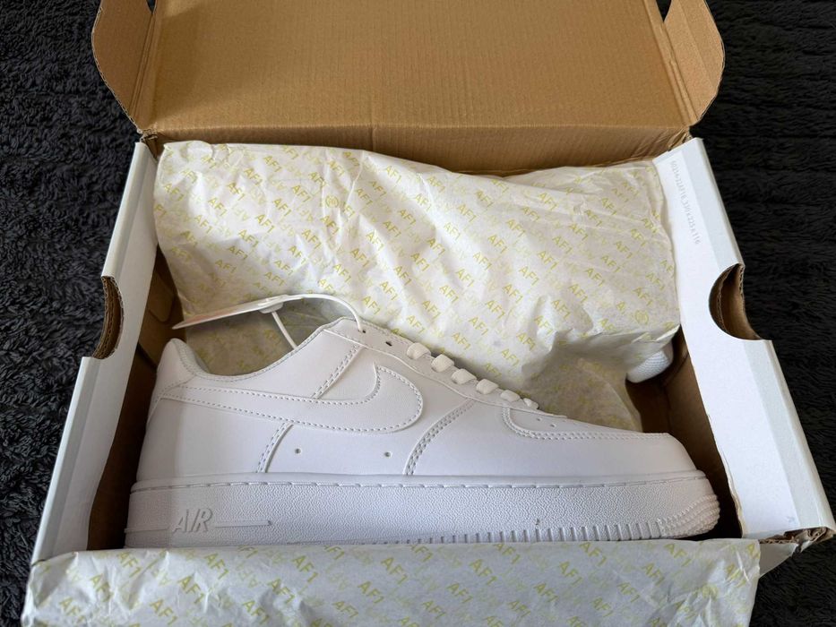 Adidași Nike Air Force 1 Low Triple White