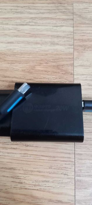 Incarcatoare telefoane impecabile