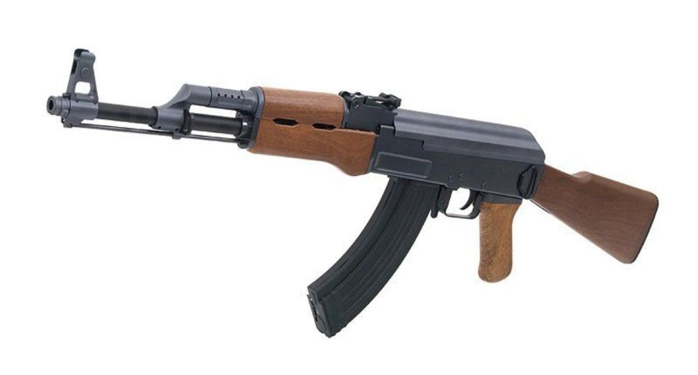 Ak47 airsoft CYMA