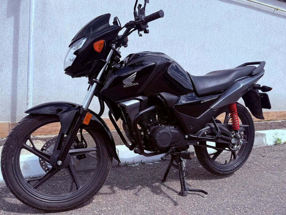 Honda CB125F  CBF125, 2021, 9965km, ideală pentru A1