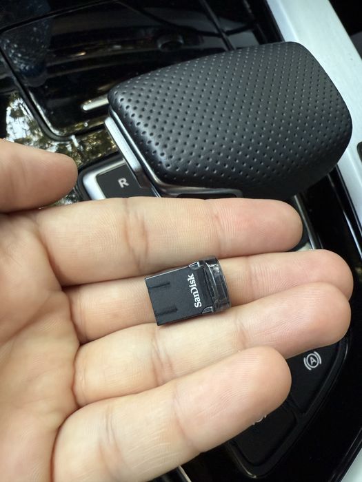 Memorie USB SANDISK Ultra Fit SDCZ430-032G-G46, 32GB, USB 3.1, negru