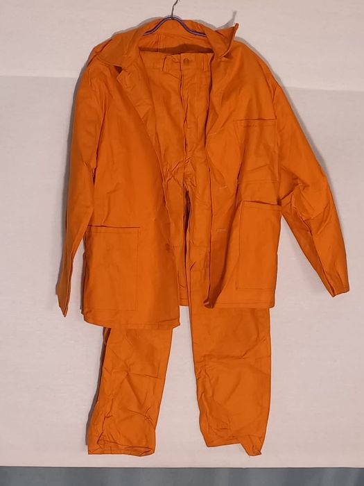 Продам спец.одежду.срочно!!!