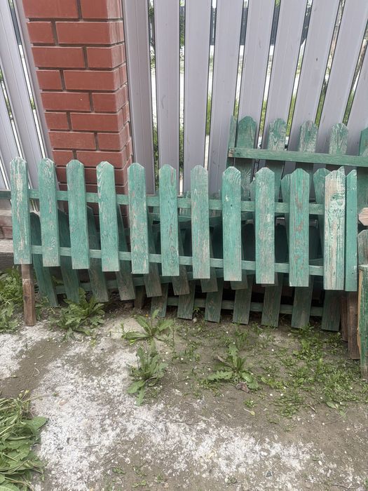 Палисадник из дерева
