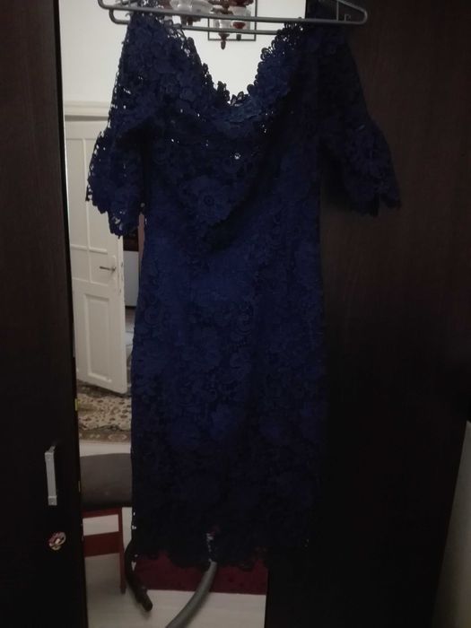 Geanta dama +2 rochii +1bluza