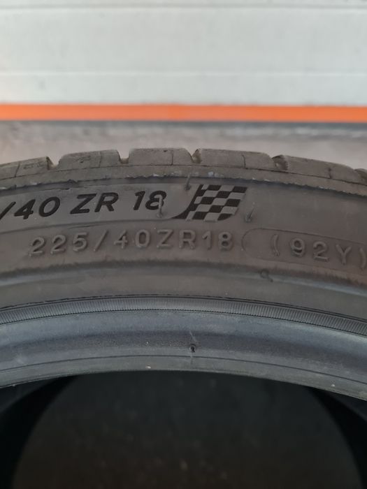 Летни гуми 2 броя MICHELIN PilotSport4 225 40 R18 дот 1522