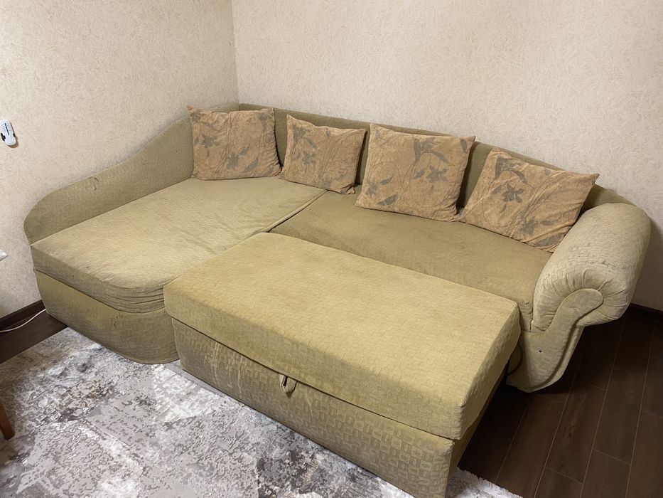 Угловой диван