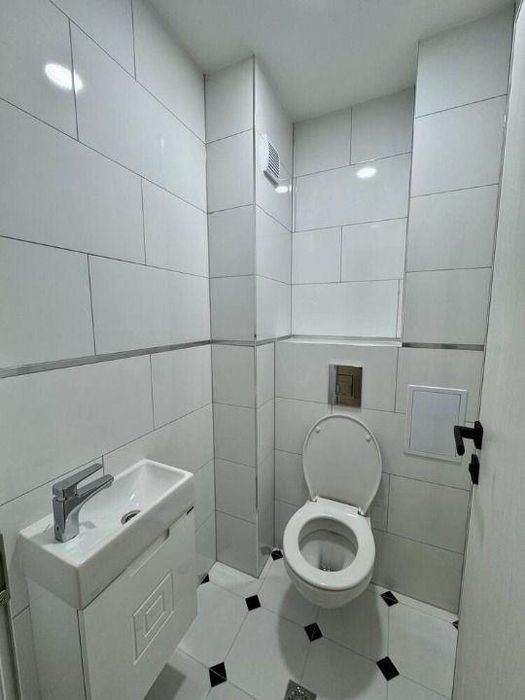 Дава се под наем Тристаен апартамент в Пловдив, Христо Смирненски - 106 кв.м за 930 € - Снимка #7