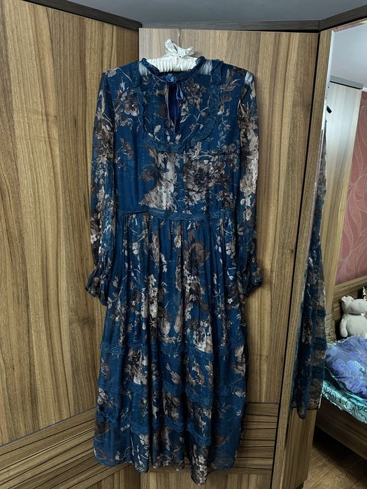 Платье вечернее