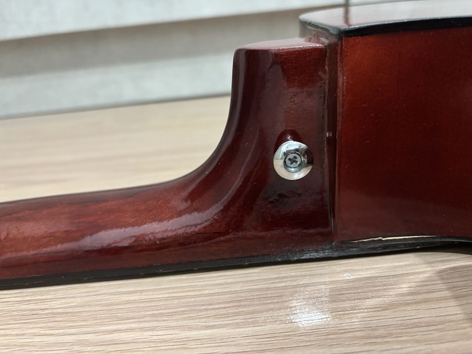 Акустическая гитара с вырезом The Olive Tree R38 N