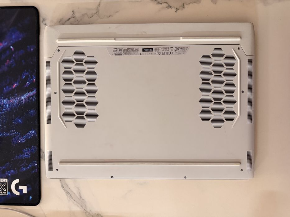 Laptop Alienware m17 r2