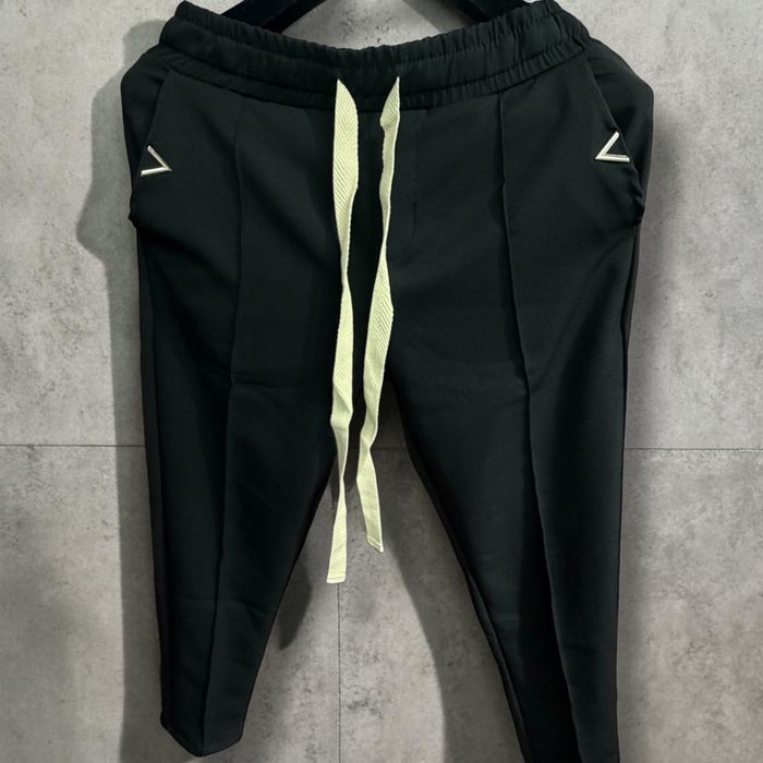 Compleuri VLTN style! Casual ! Calitate premium!