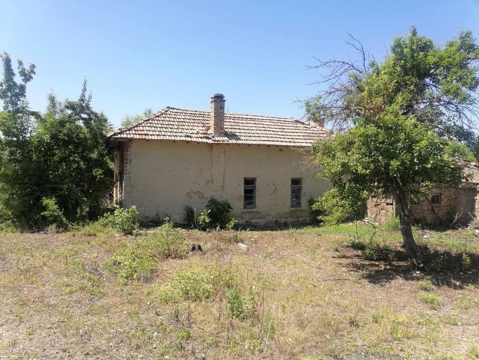 Продава се Къща в с. Садина, Област Търговище - 150 кв.м за 85 €/кв.м - Снимка #11