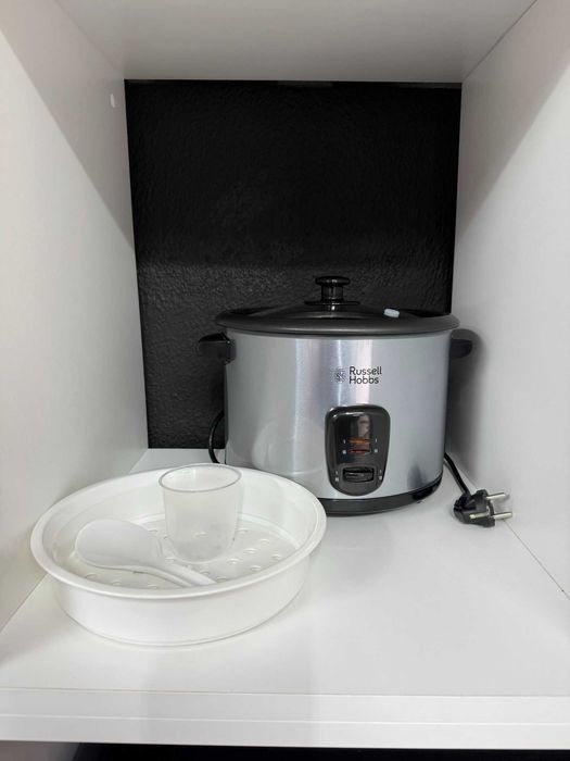 Aparat de gatit orez sau cu aburi 1,8L Russell Hobbs GARANTIE 12 luni