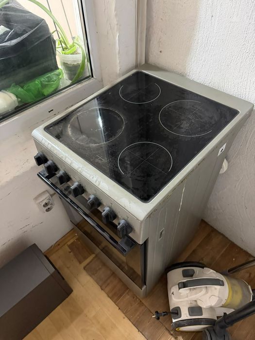 Продам плиту в хорошем состоянии