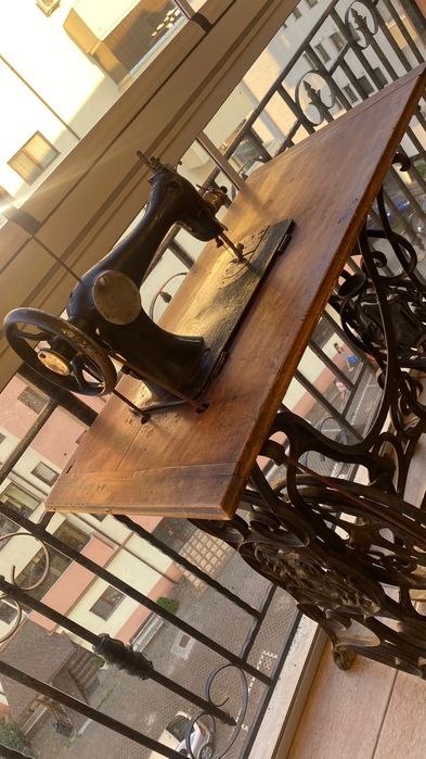 Mașină cusut Singer