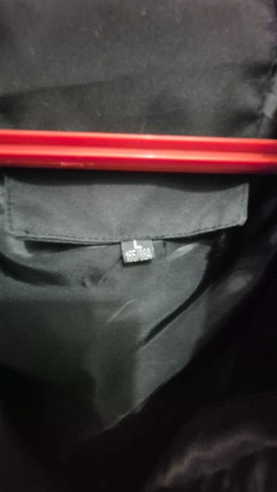 Продам женскую куртку