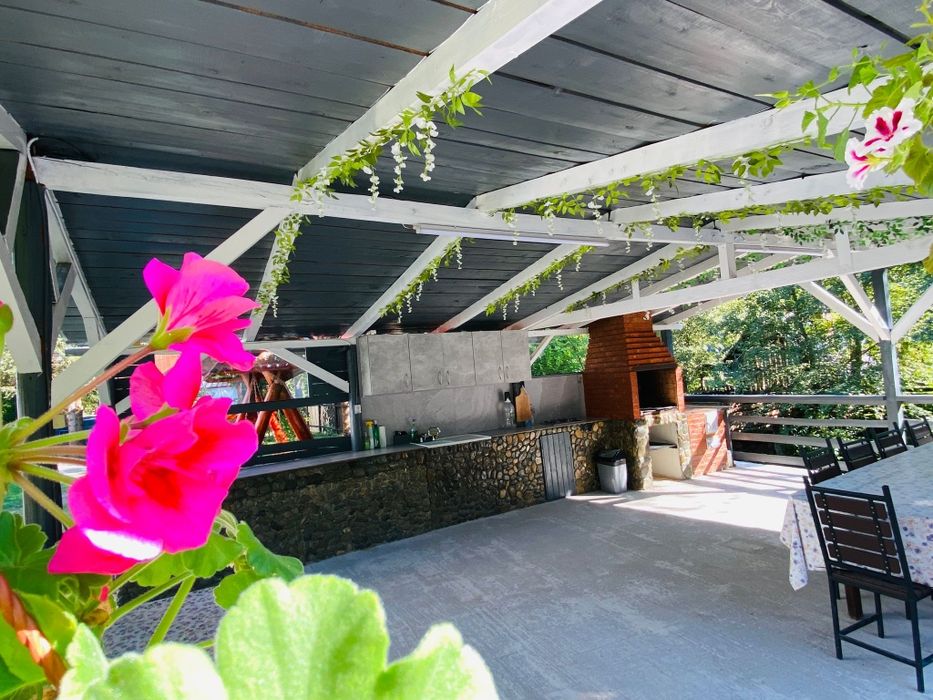 Cabana de închiriat.