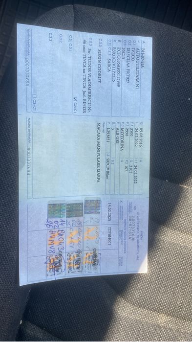 Vând capre gestante