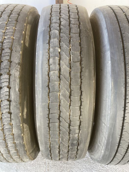 Гуми за камион 295-80-22.5