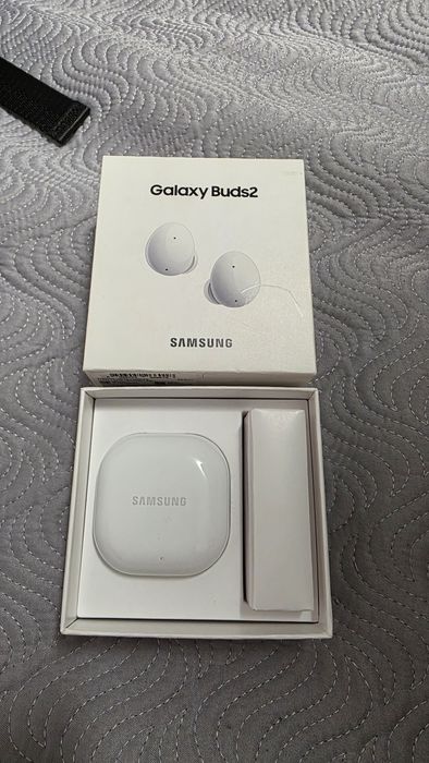 Samsung Galaxy buds 2
