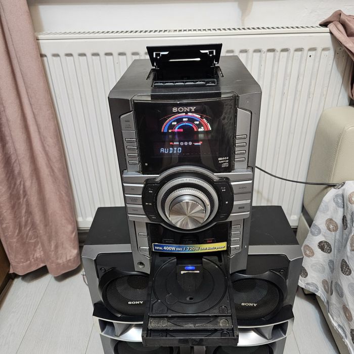 Combina Sony HCD-GT222