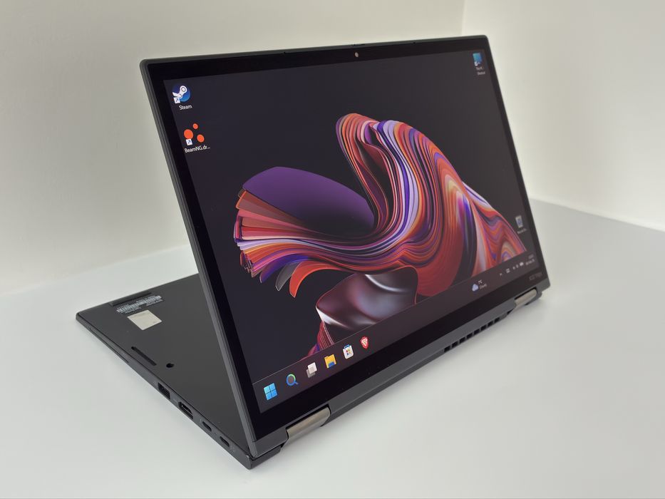 Lenovo  x13 gen2 yoga 2in1 touch i5-1145g7 16gb RAM gpu iris xe