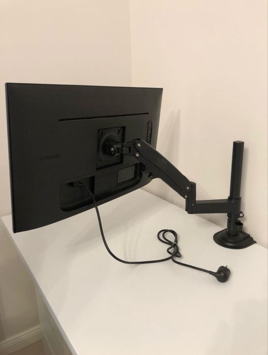 Монитор 4k 27” HDR10 Samsung