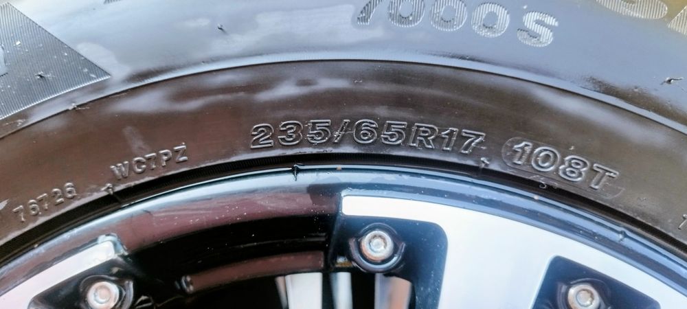 Комплект шипованных шин BRIDGESTONE