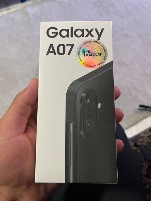 A 07 Samsung xolat yaxshi karobka ochilmagan 128 xotira