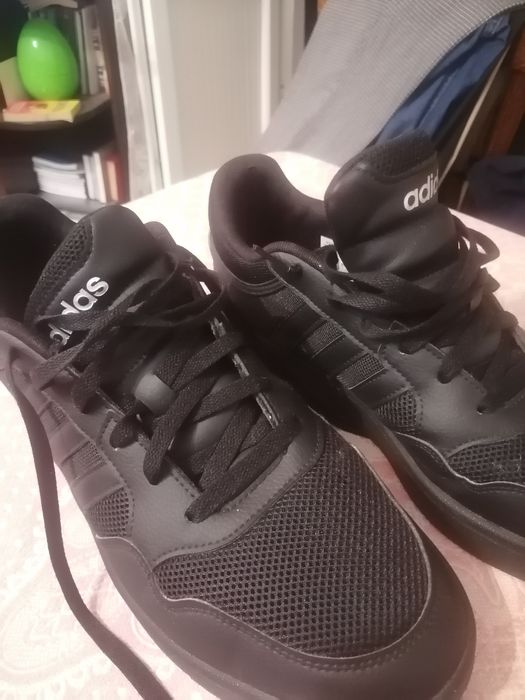 Оригинальные Adidas — размер 45.5, состояние отличное