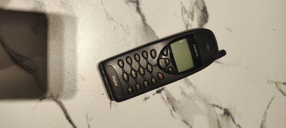 Телефон Nokia Digital
