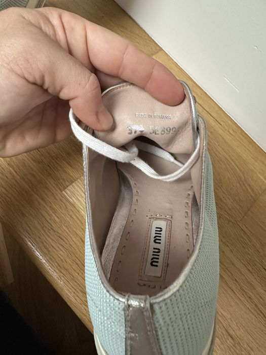 Adidasi / Tenesi Miu Miu originali