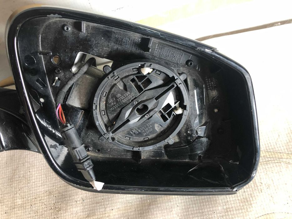 Corp oglinda dreapta Bmw seria 6 F12 dupa 2011