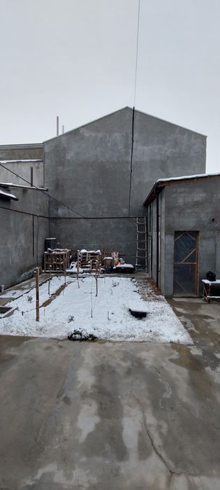 5 ком. 2 этажный ДОМ. Янгихает р-н, ул. Шокирарик. Метро "Sergeli"