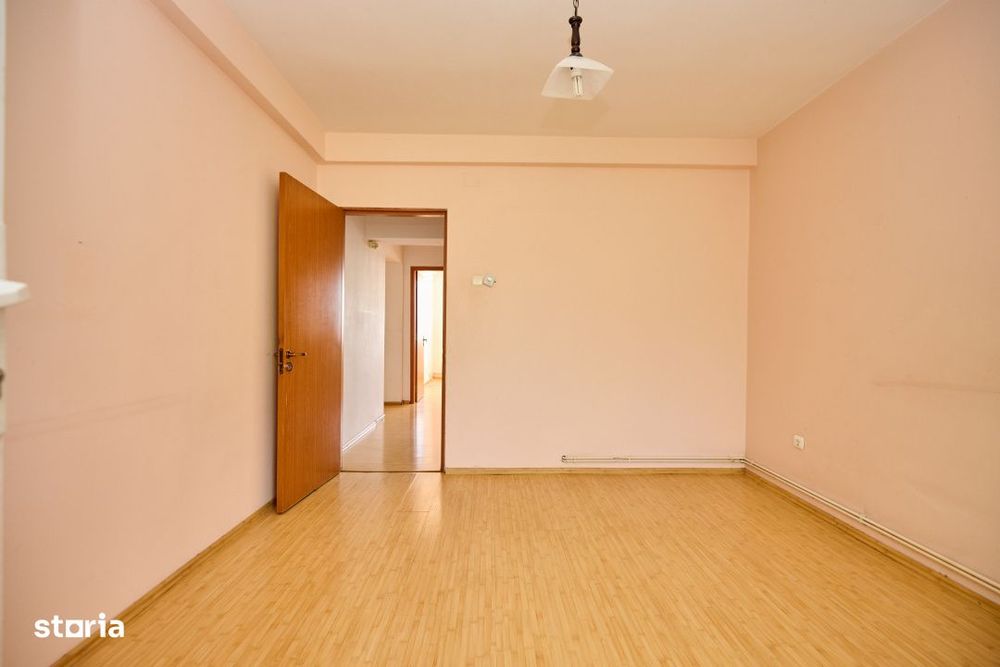 Apartament 4 Camere Decomandat | Craiovei | 3 Balcoane | Parcare
