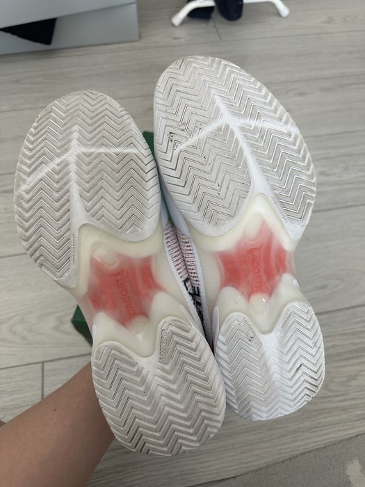 Продам кроссовки оригинал Lacoste