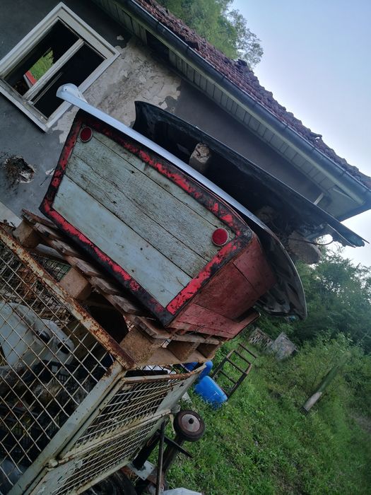 Корито на каруца