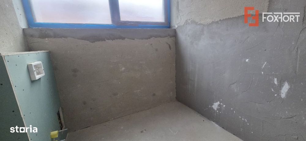Duplex spatios cu 5 camere de vanzare, zona Mosnita Noua
