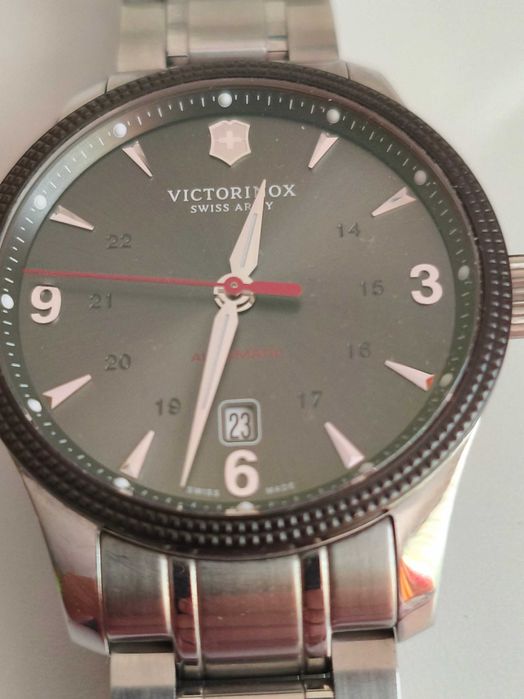 Швейцарски часовник Victorinox 241714