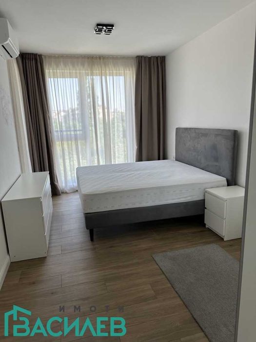 Дава се под наем Тристаен апартамент в София, Център - 124 кв.м за 1250 € - Снимка #4