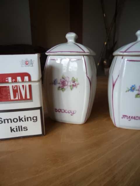 съдове за подправки