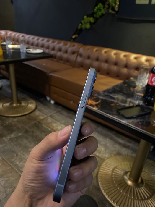 Продам Айфон 14 плюс